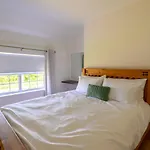 3 Bedroom Haven, On The Wild Atlantic Way Дом отдыха