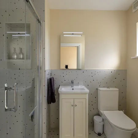5 Bedroom Haven, On The Wild Atlantic Way Holiday home