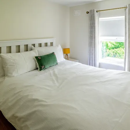 5 Bedroom Haven, On The Wild Atlantic Way Holiday home *