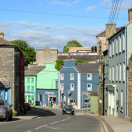 Holiday home 5 Bedroom Haven, On The Wild Atlantic Way