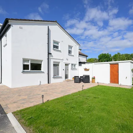 5 Bedroom Haven, On The Wild Atlantic Way *