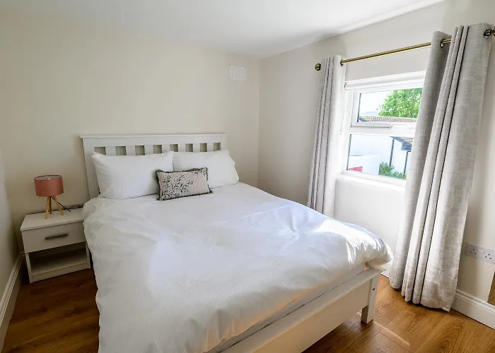 5 Bedroom Haven, On The Wild Atlantic Way *