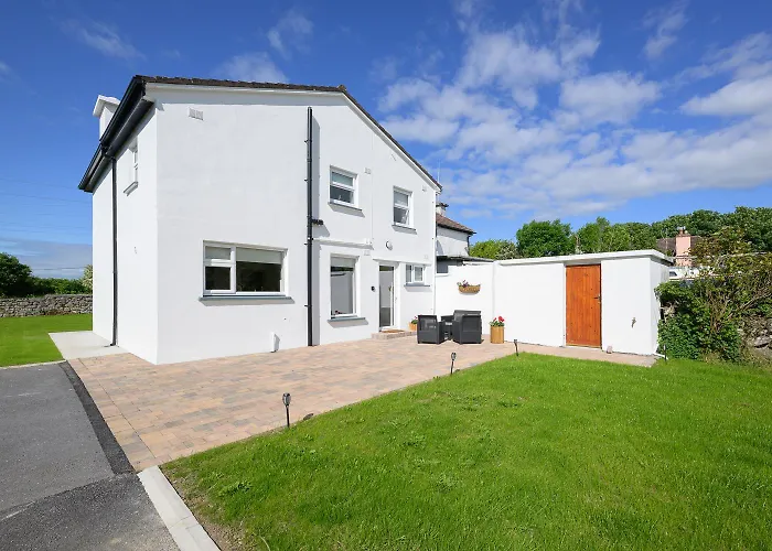 5 Bedroom Haven, On The Wild Atlantic Way *